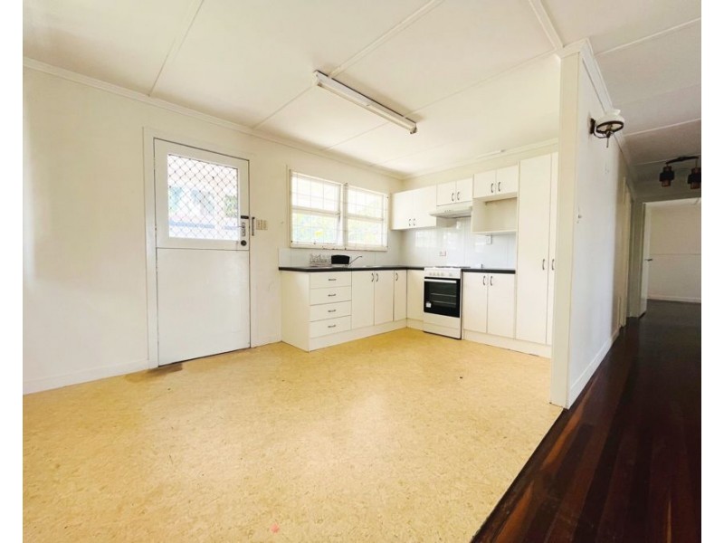 182 Dawson Road, Upper Mount Gravatt QLD 4122