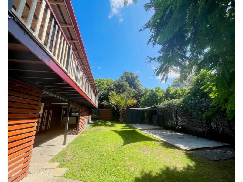 18 Laurel Street, Highgate Hill QLD 4101