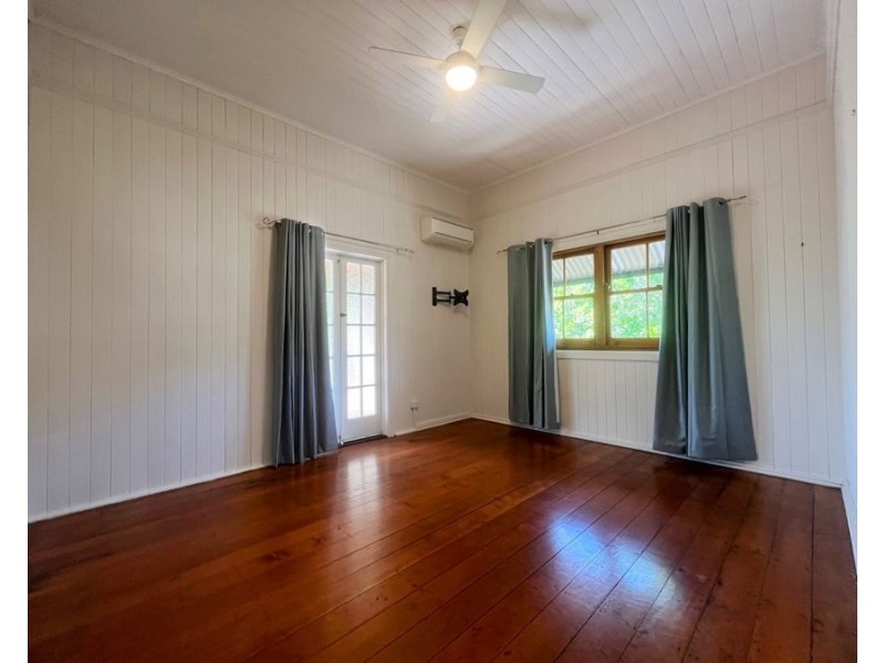 18 Laurel Street, Highgate Hill QLD 4101