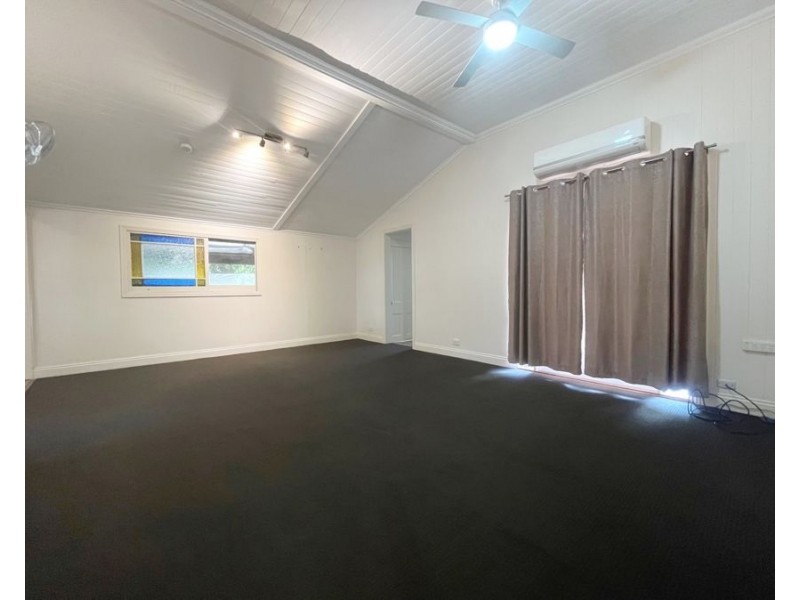18 Laurel Street, Highgate Hill QLD 4101