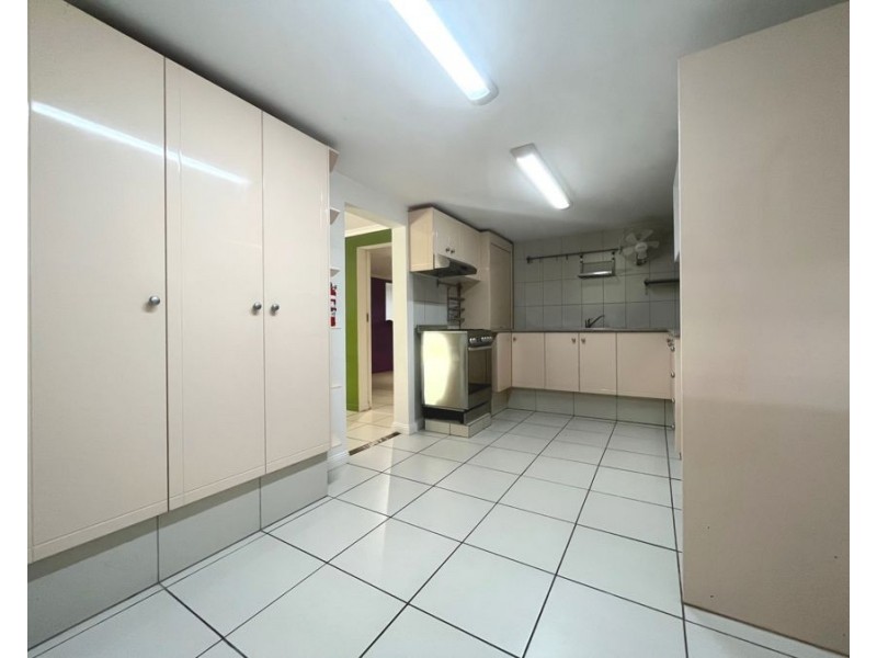 18 Laurel Street, Highgate Hill QLD 4101