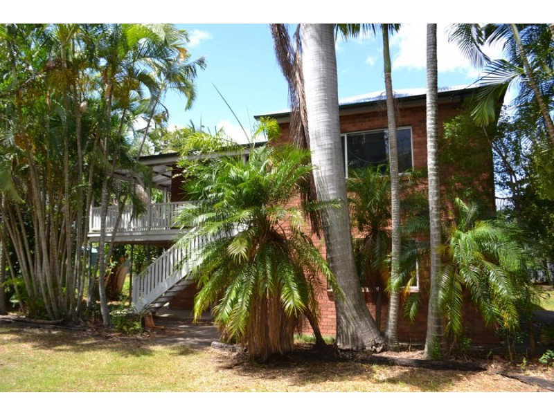 52 Fenton Street, Fairfield QLD 4103