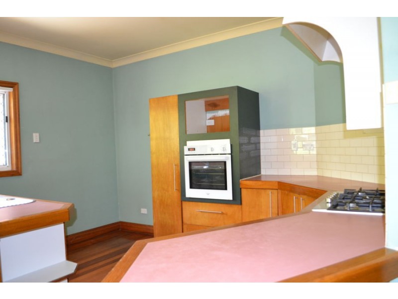 52 Fenton Street, Fairfield QLD 4103