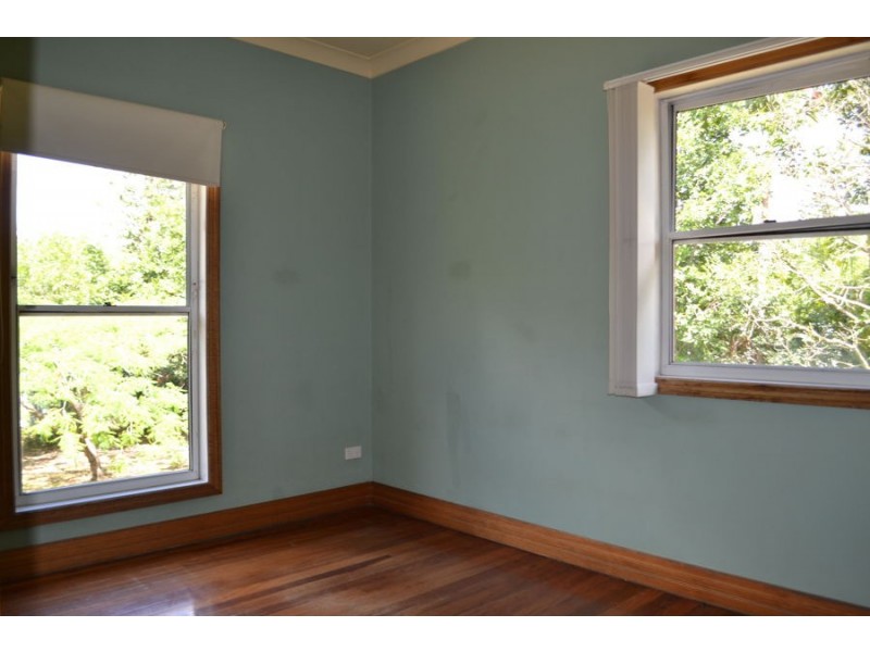 52 Fenton Street, Fairfield QLD 4103