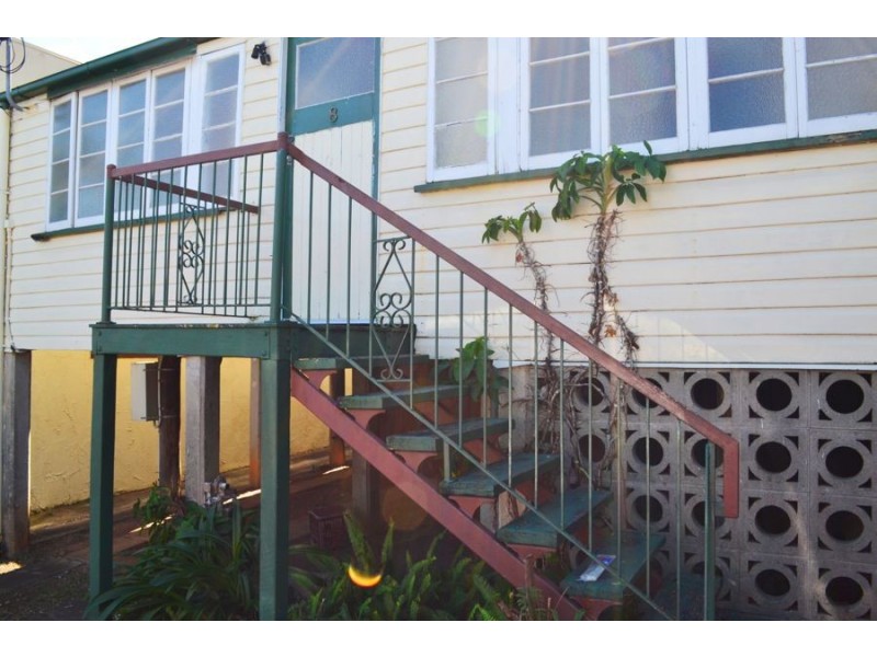 8 Abingdon Street, Woolloongabba QLD 4102