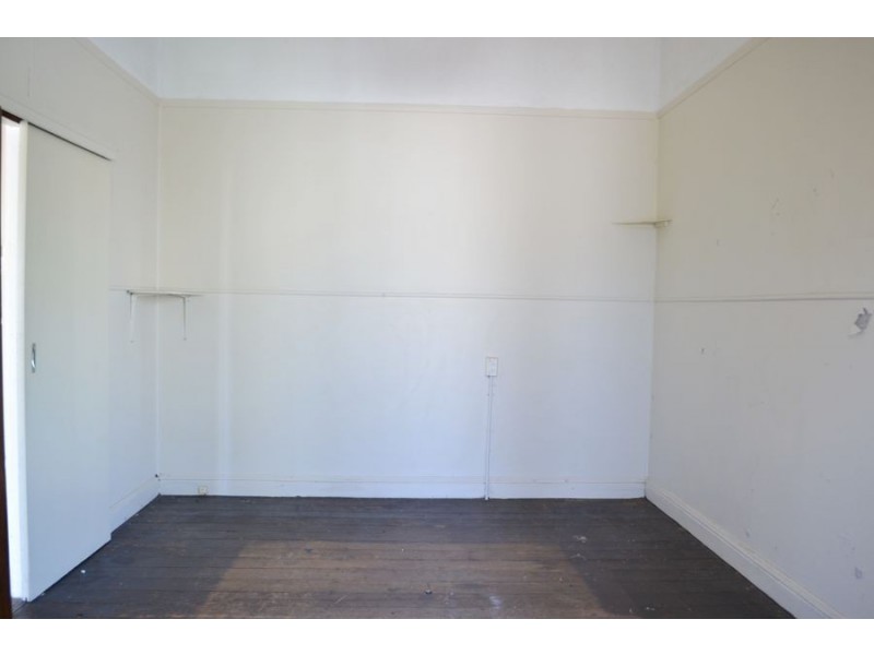 8 Abingdon Street, Woolloongabba QLD 4102