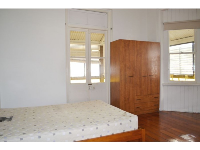 3 Duke Street, Kangaroo Point QLD 4169