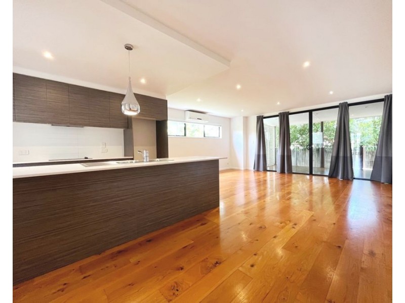 4 Colville Street, Highgate Hill QLD 4101