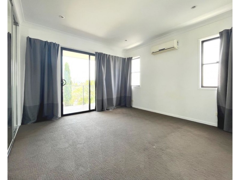 4 Colville Street, Highgate Hill QLD 4101