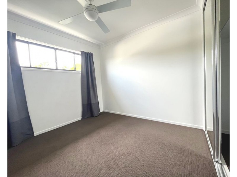 4 Colville Street, Highgate Hill QLD 4101
