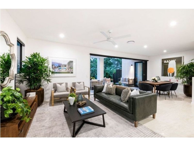 35 Smith Street, Cannon Hill QLD 4170