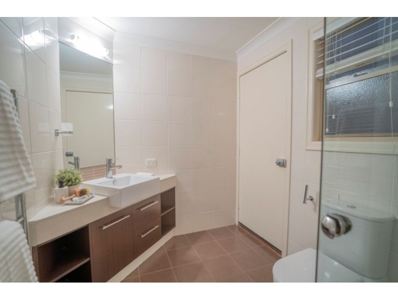 73 Greens Road, Coorparoo QLD 4151