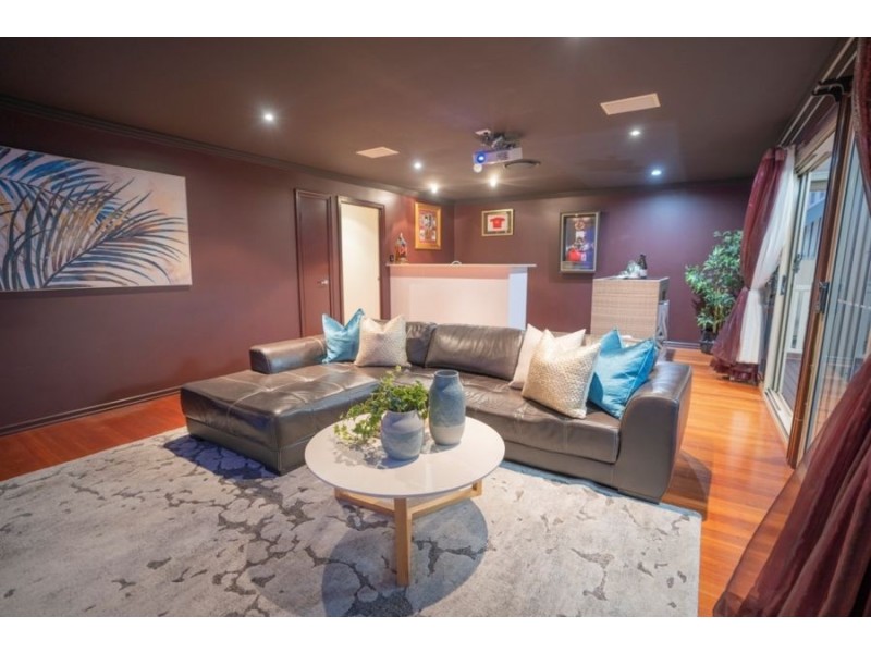 73 Greens Road, Coorparoo QLD 4151