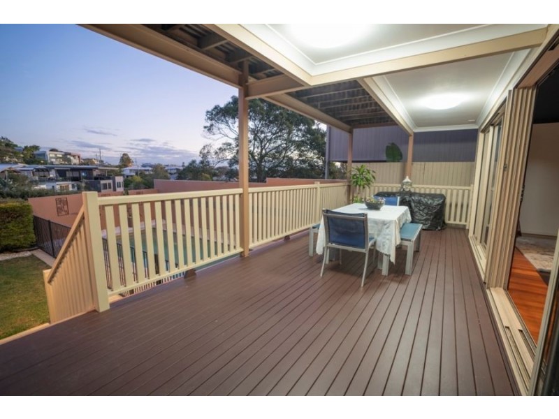 73 Greens Road, Coorparoo QLD 4151