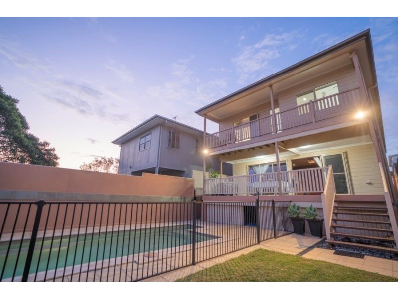 73 Greens Road, Coorparoo QLD 4151