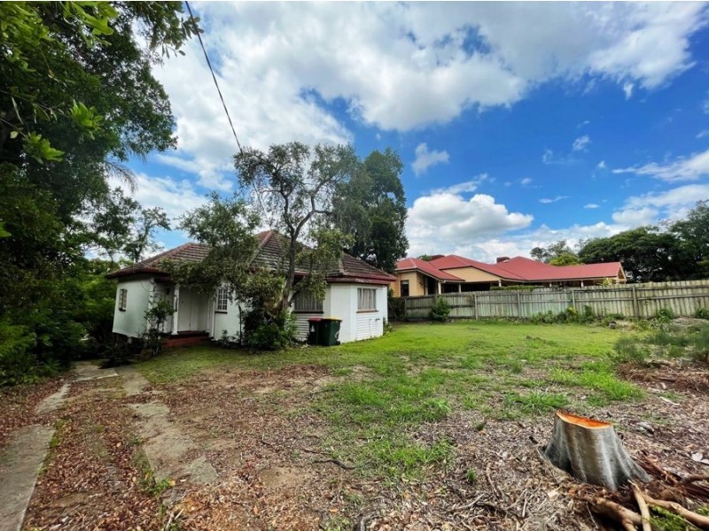 36 Ryan’s Road, St Lucia QLD 4067