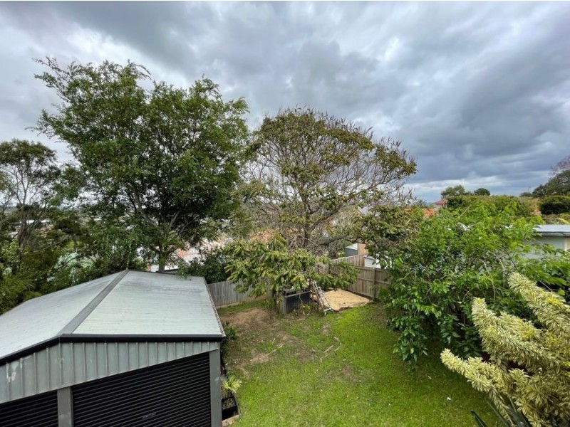 15 Lamrock Street, Holland Park QLD 4121