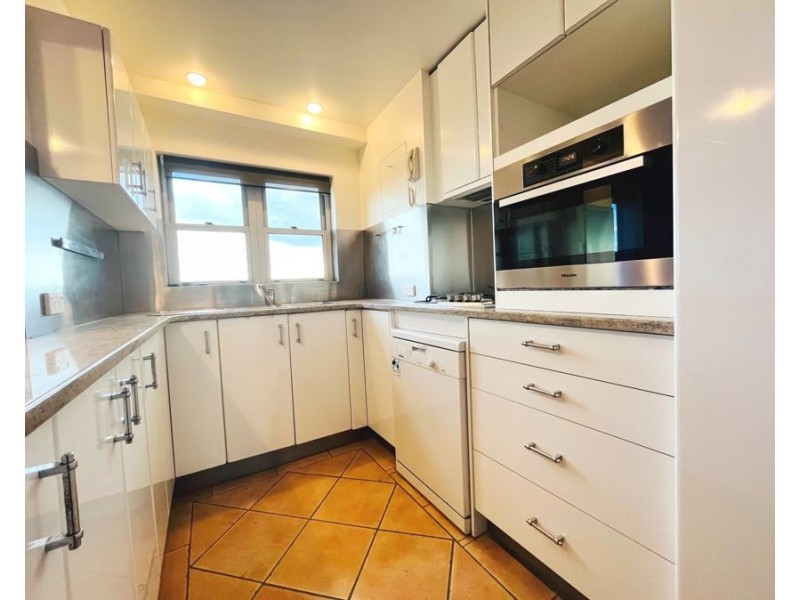 8A/182 Dornoch Terrace, Highgate Hill QLD 4101