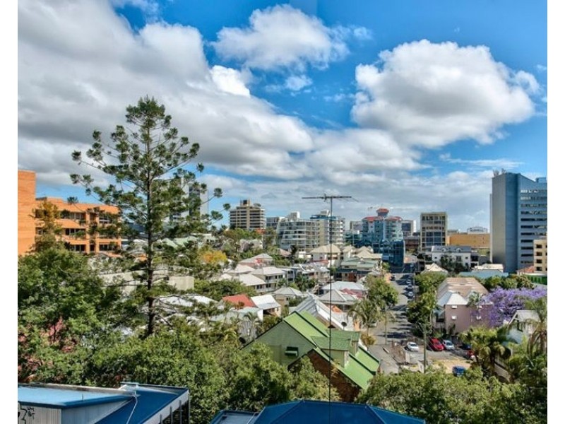 42-201 Wickham Tce, Spring Hill QLD 4000