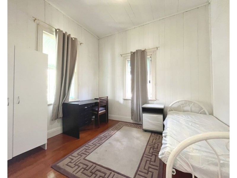 17 Nelson Street, Dutton Park QLD 4102