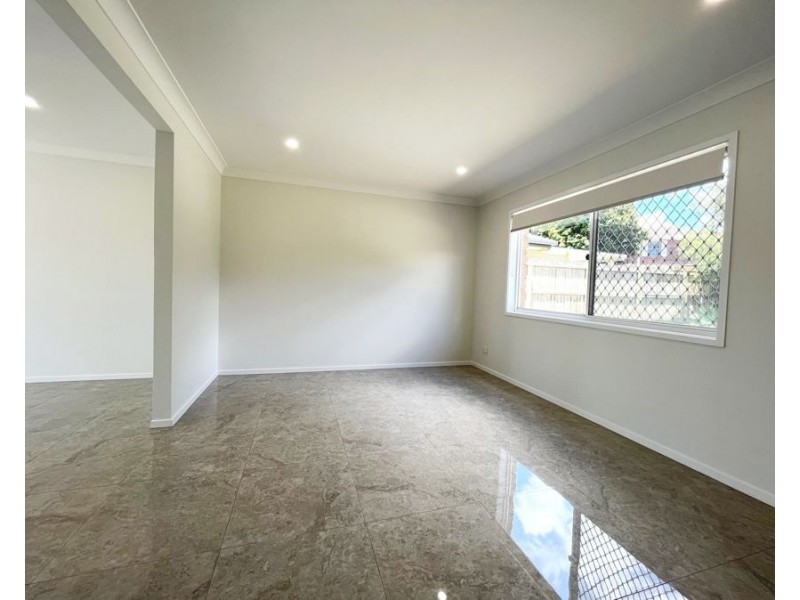 19 Breadsell Street, Carindale QLD 4152