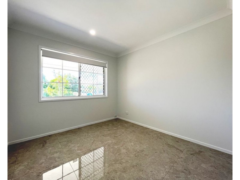 19 Breadsell Street, Carindale QLD 4152