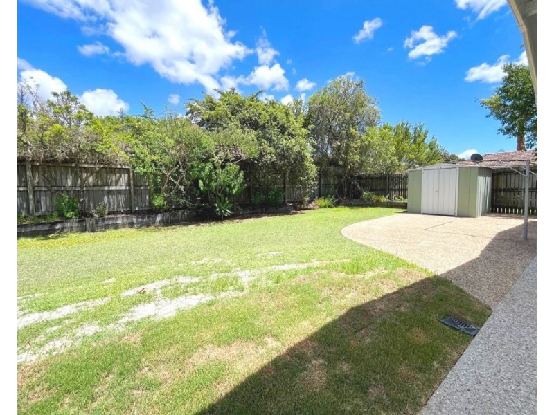 19 Breadsell Street, Carindale QLD 4152