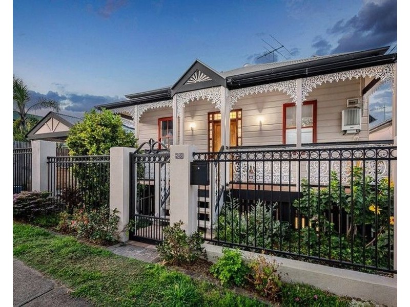 26 Chermside Street, Highgate Hill QLD 4101