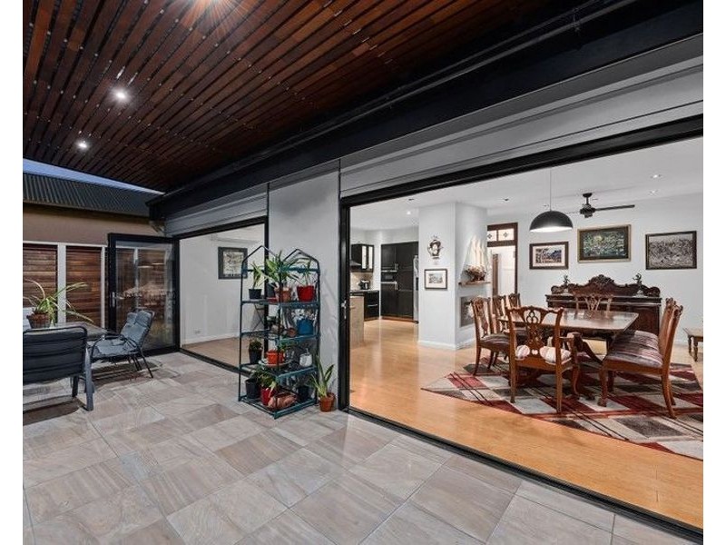 26 Chermside Street, Highgate Hill QLD 4101