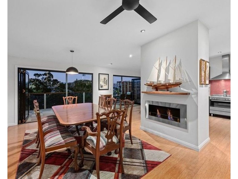 26 Chermside Street, Highgate Hill QLD 4101