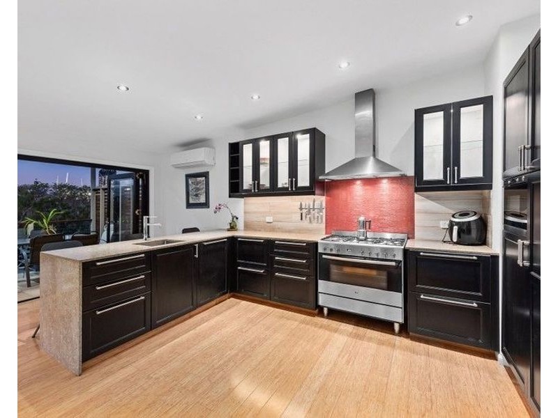 26 Chermside Street, Highgate Hill QLD 4101