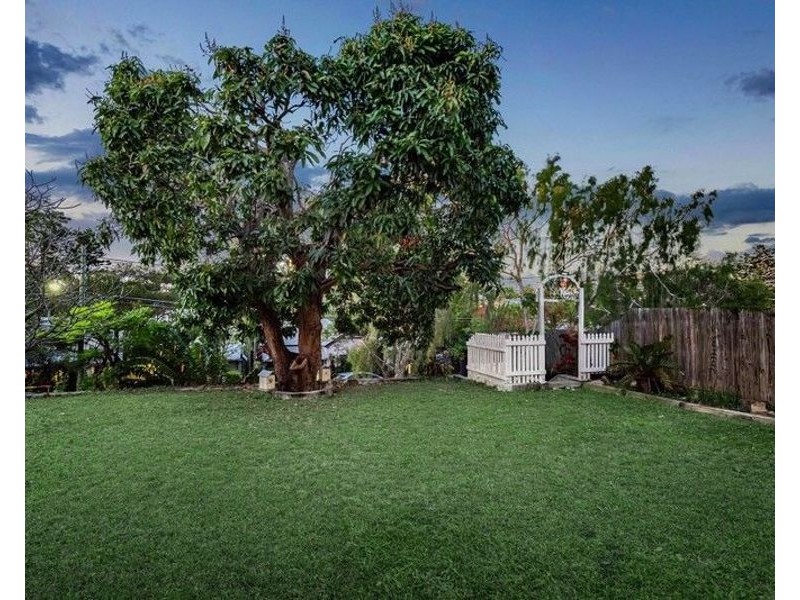 26 Chermside Street, Highgate Hill QLD 4101