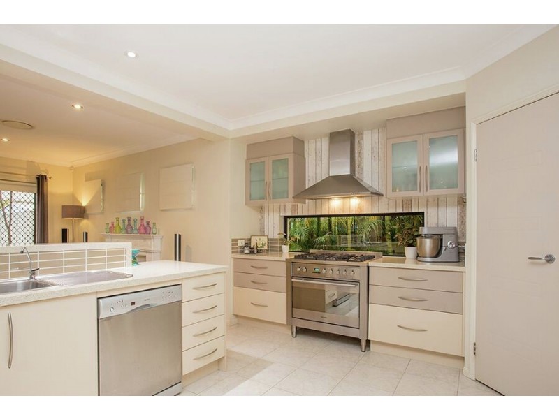 15 Lilyvale Crescent, Ormeau QLD 4208