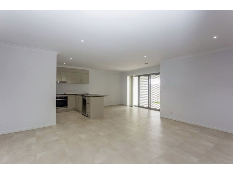 1/7 Elizabeth St, Coomera QLD 4209