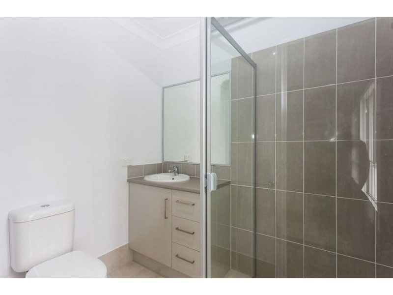 1/7 Elizabeth St, Coomera QLD 4209