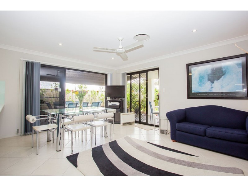 6 Regent Court, Coomera QLD 4209