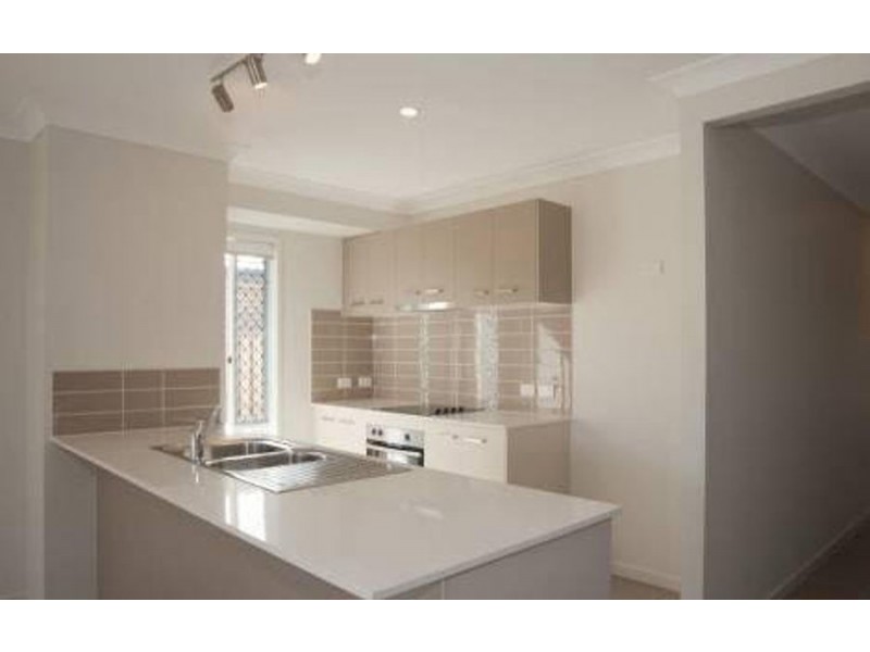 9 Kalgoorlie St, Pimpama QLD 4209