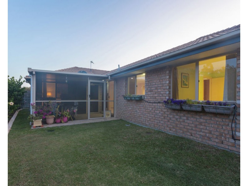 52 Silver Gull St, Coomera QLD 4209