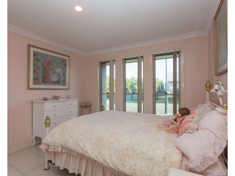 52 Silver Gull St, Coomera QLD 4209