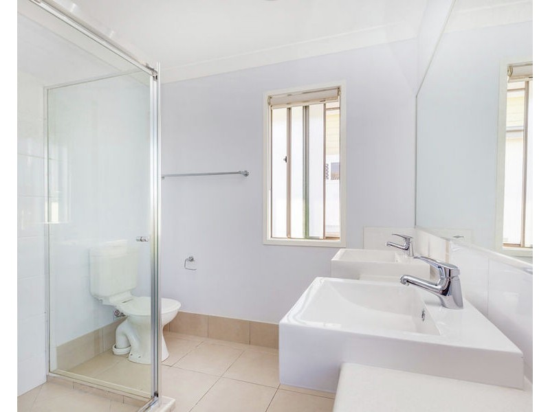 24a Kelly Ave, Coomera QLD 4209