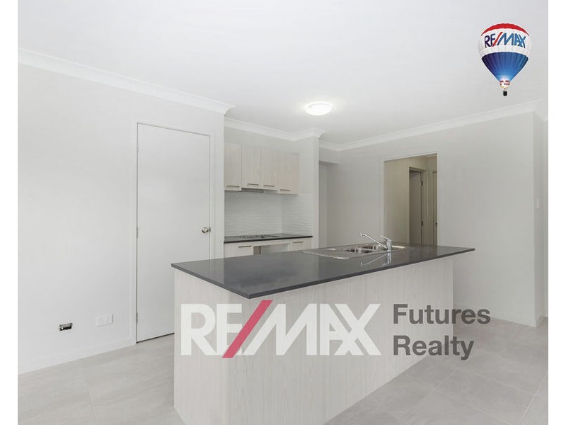 2/17 Moonlight Lane, Coomera QLD 4209
