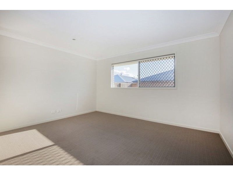 9 Kalgoorlie St, Pimpama QLD 4209