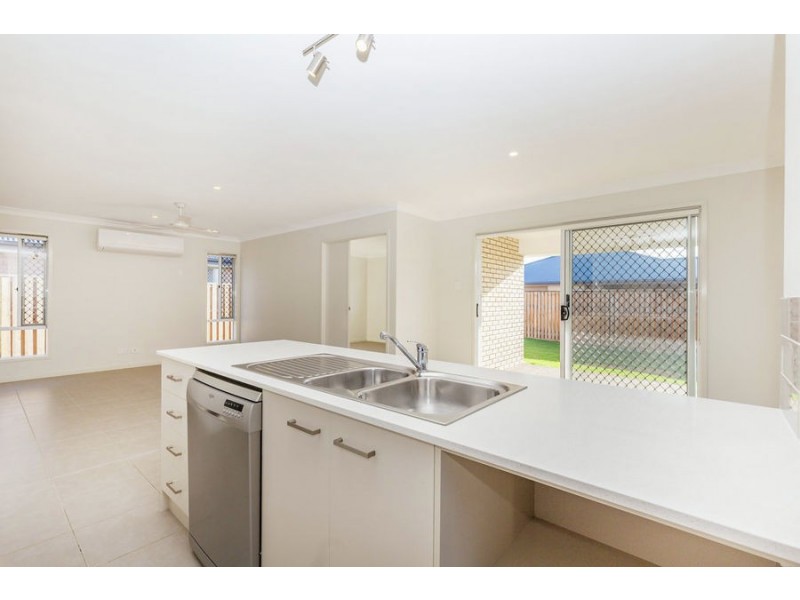 9 Kalgoorlie St, Pimpama QLD 4209