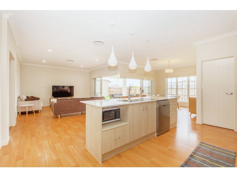 1 Warrabah Close, Pimpama QLD 4209