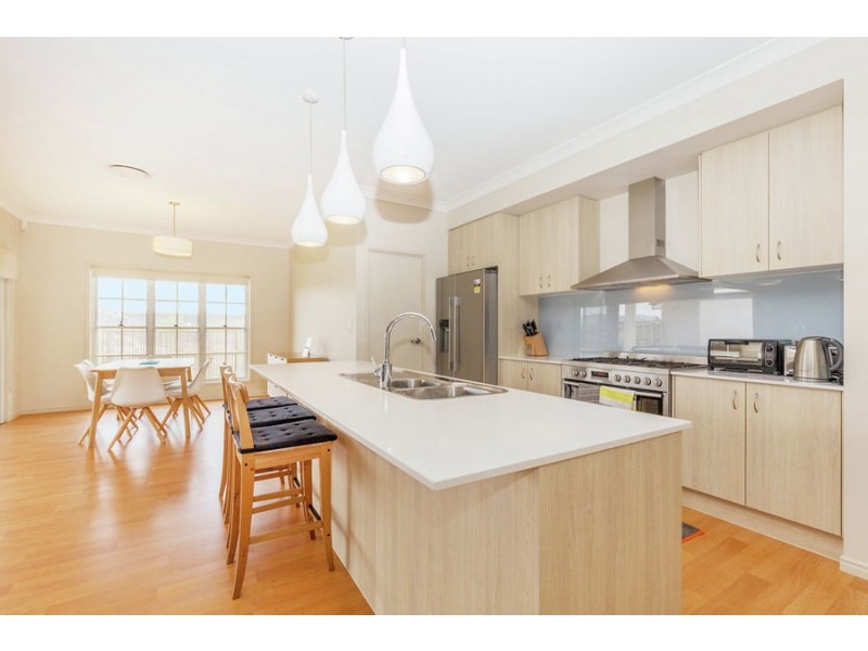 1 Warrabah Close, Pimpama QLD 4209