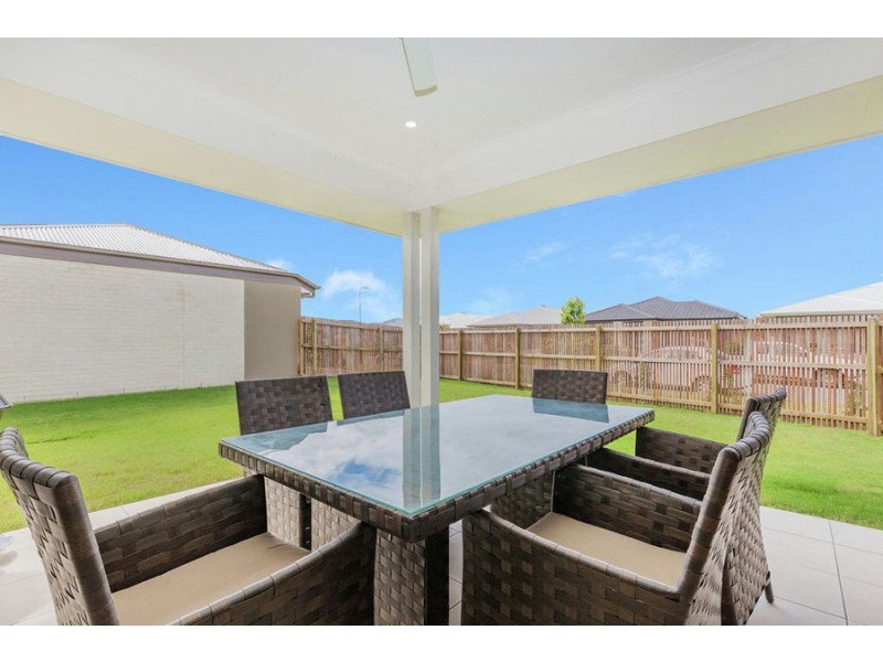 1 Warrabah Close, Pimpama QLD 4209