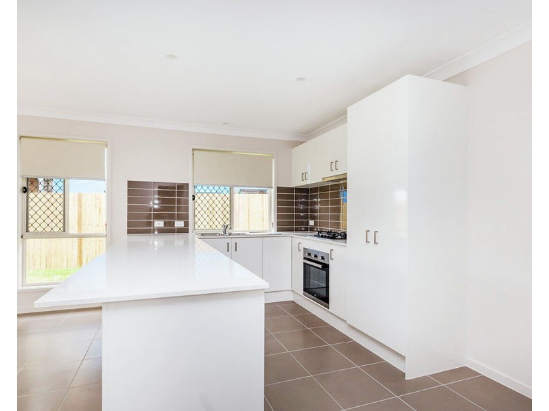 15 Augusta Boulevard, Pimpama QLD 4209