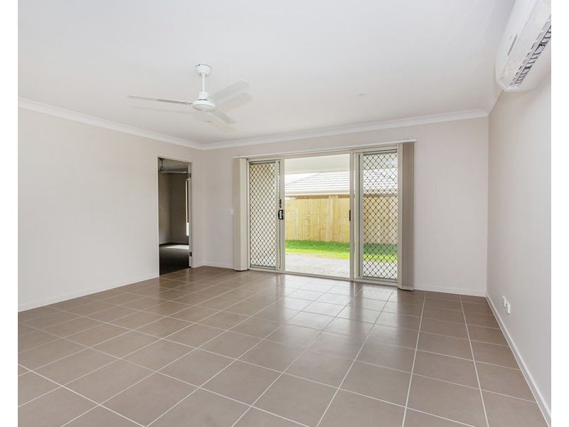 15 Augusta Boulevard, Pimpama QLD 4209