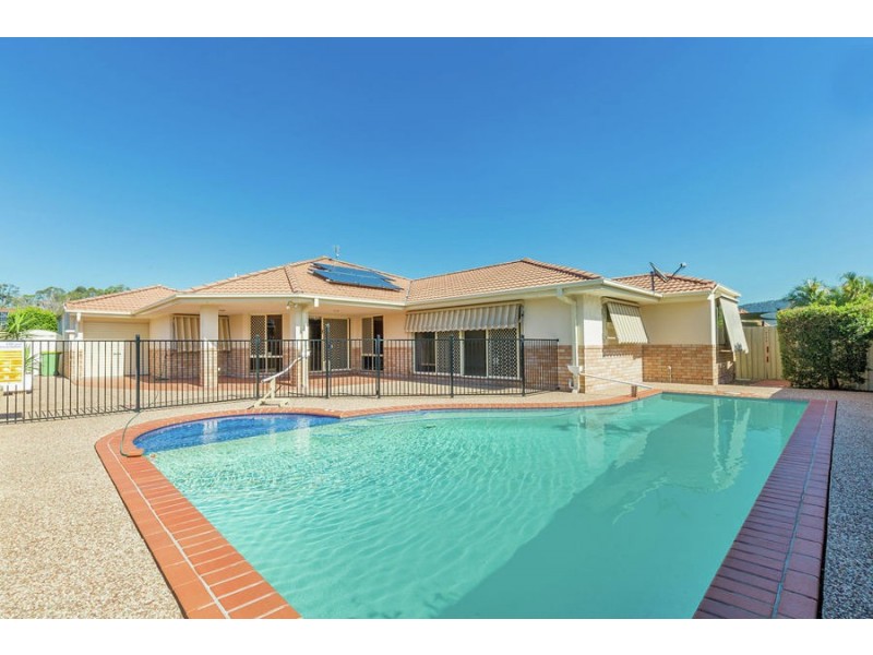 15 Eton Drive, Oxenford QLD 4210