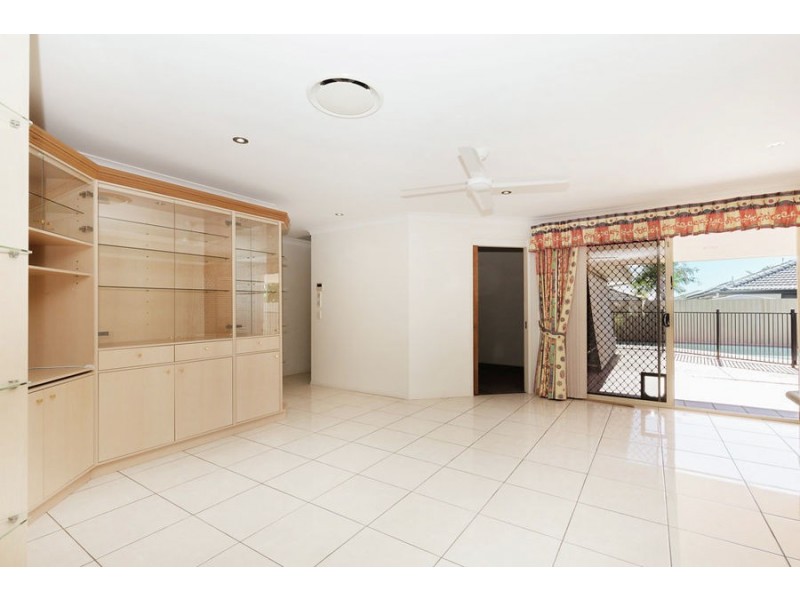 15 Eton Drive, Oxenford QLD 4210